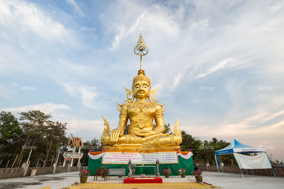 Buddha statue 