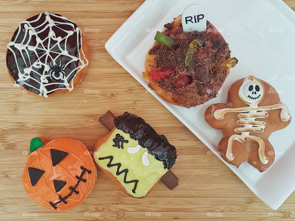 halloween donuts