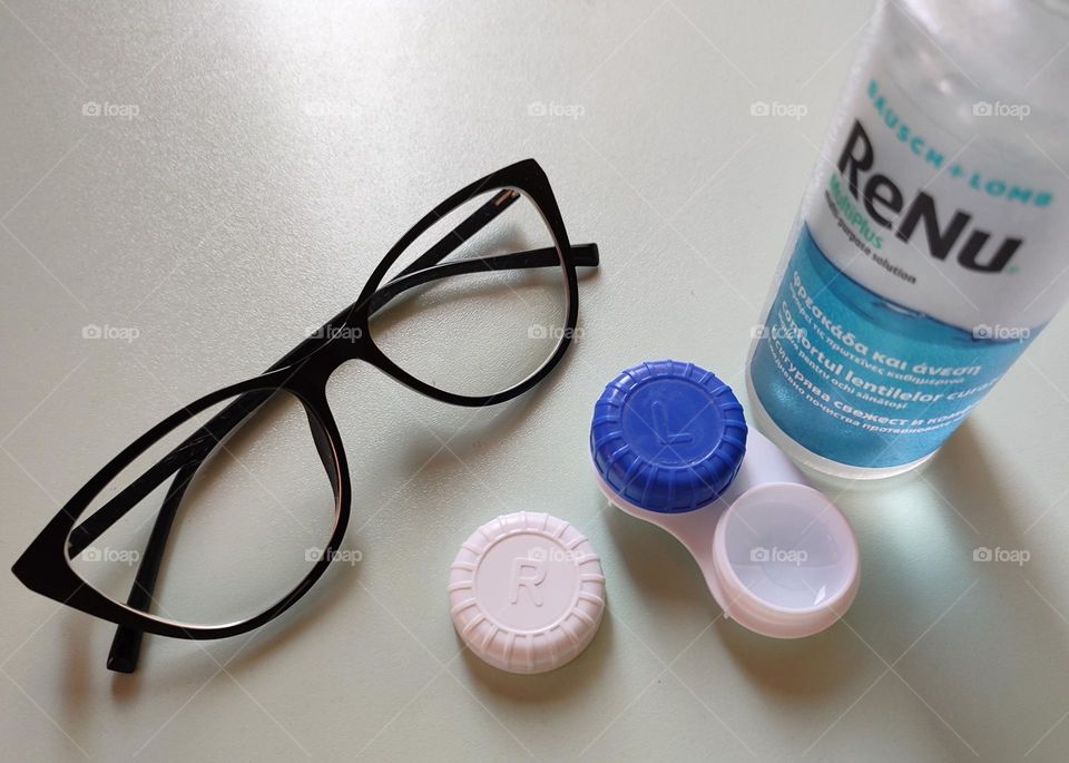 Contact Lens and Glasses