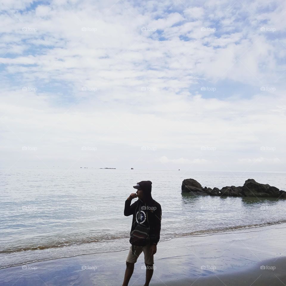 pantai timur Indonesia