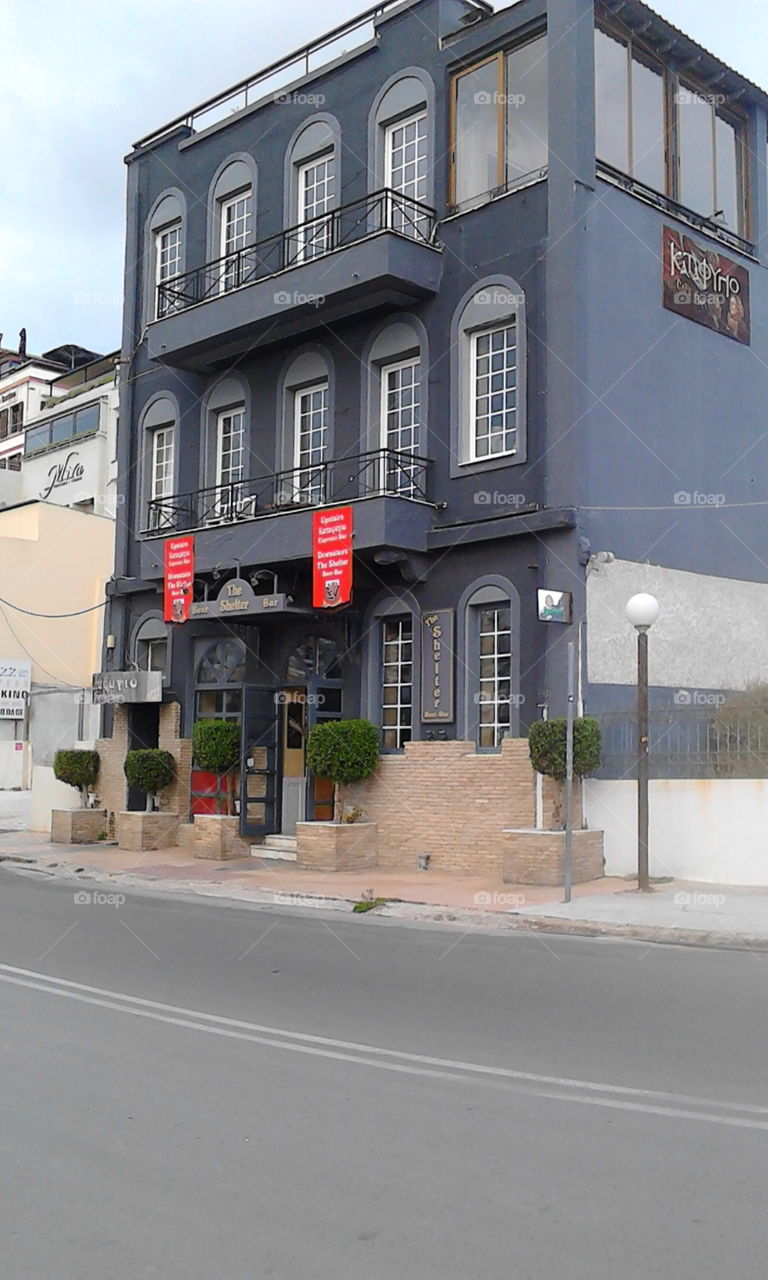 cafe bar Piraeus