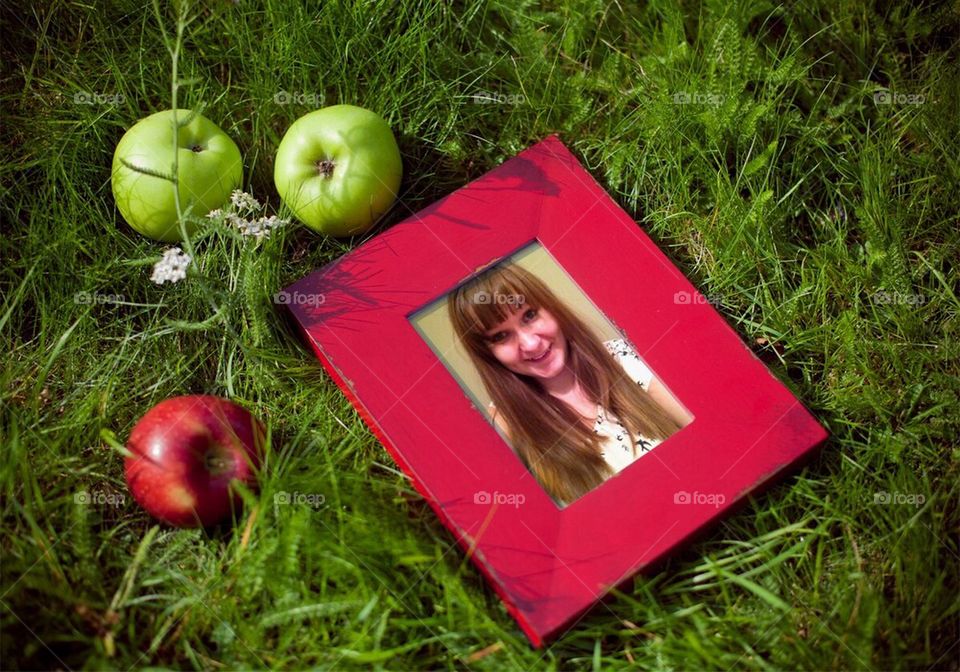 Apples and picture frame 