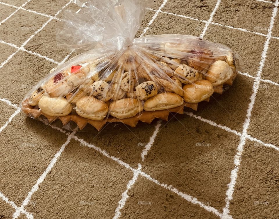 Mixed pastries with soft drink