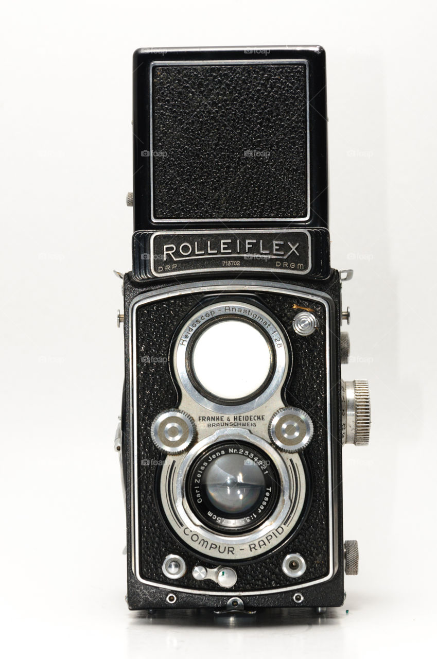 Vintage camera tlr