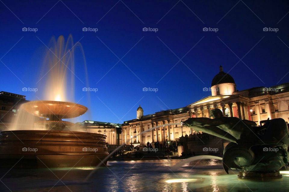 Trafalgar Square Night