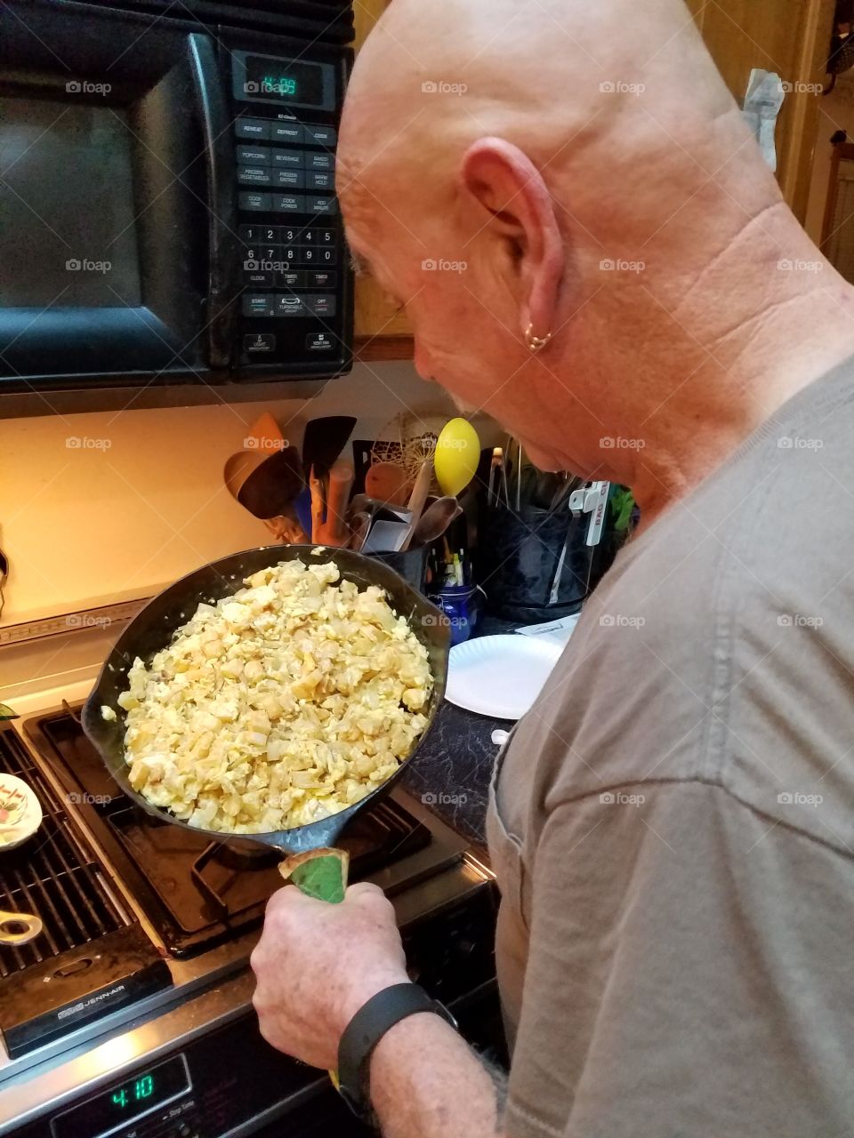 Made his Mothers recipe for potato & eggs. Iron skillet.