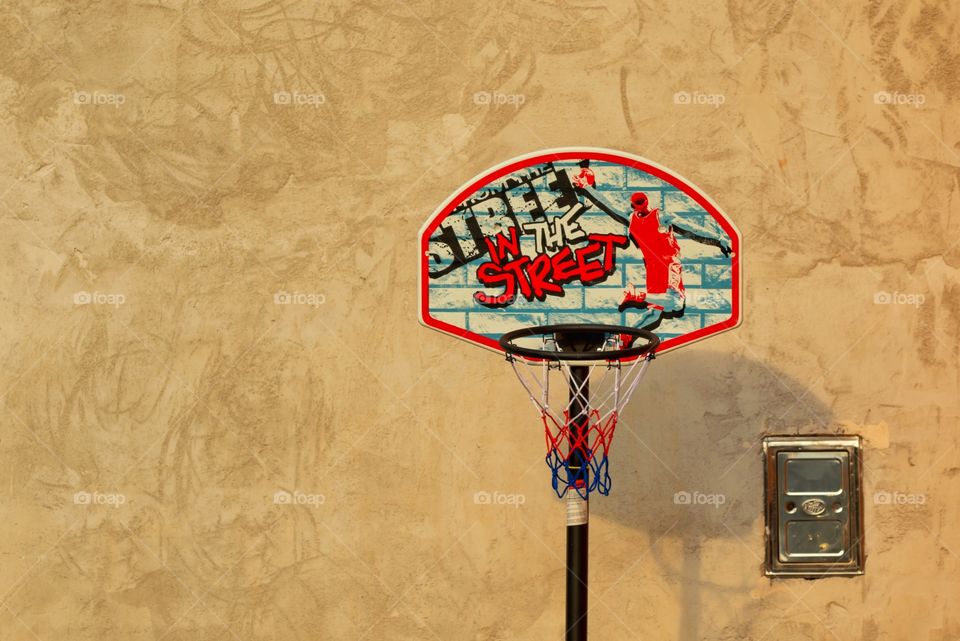 Basketball backboard