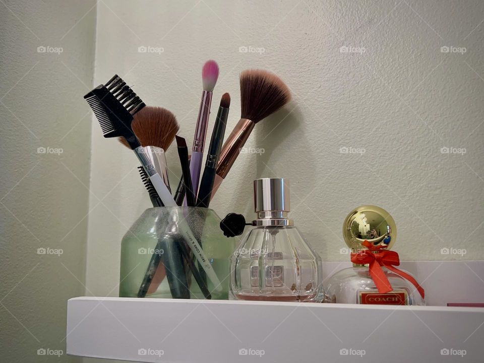 The tools I use to get ready and my favorite scents to wear