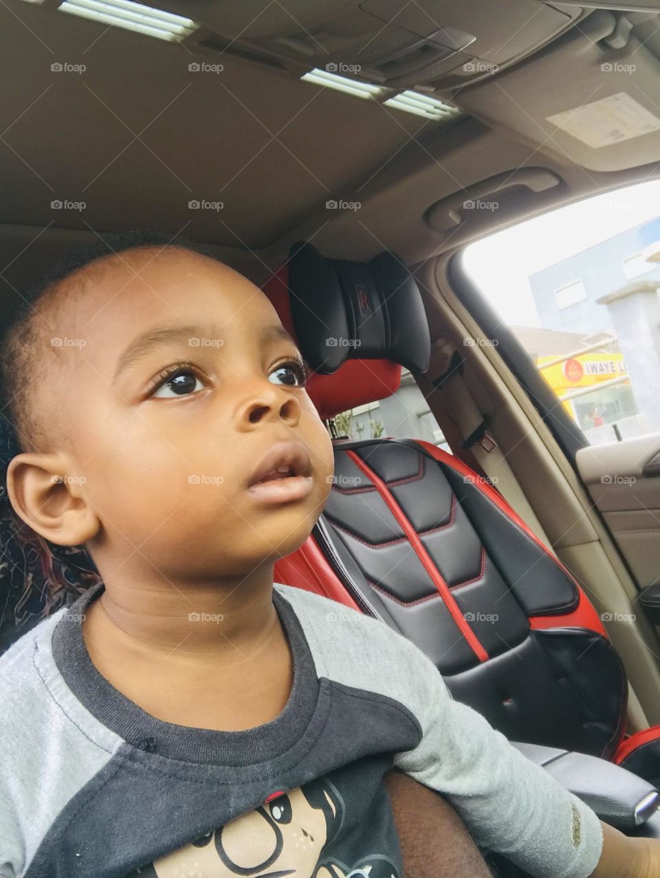 shine faintly with a wavering light, this is glimmer.