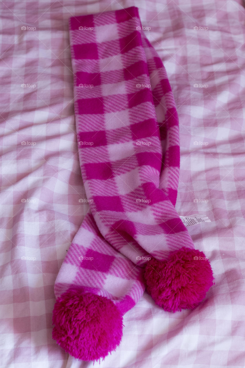 Pink pattern scarf 