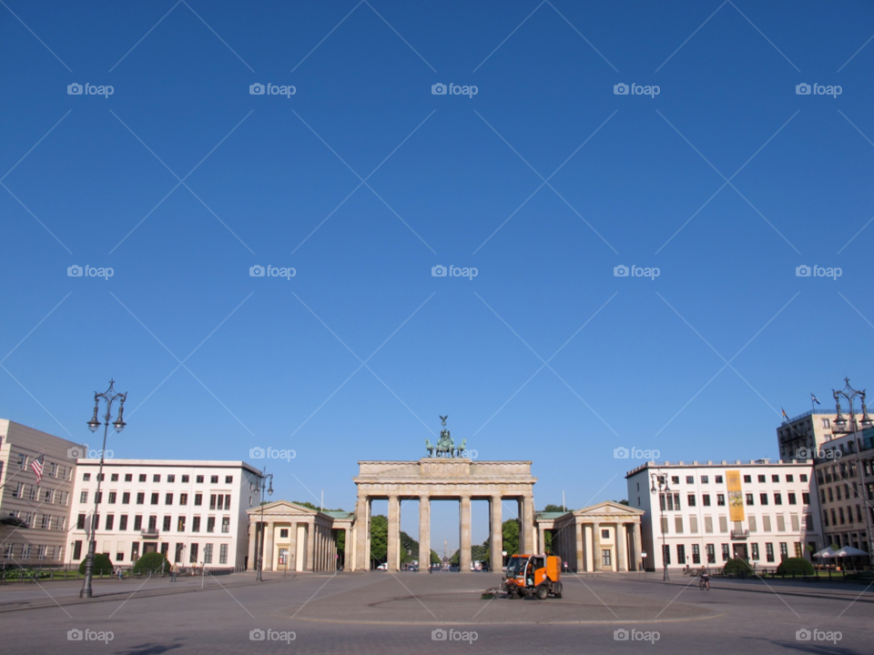 car berlin empty monument by shotmaker