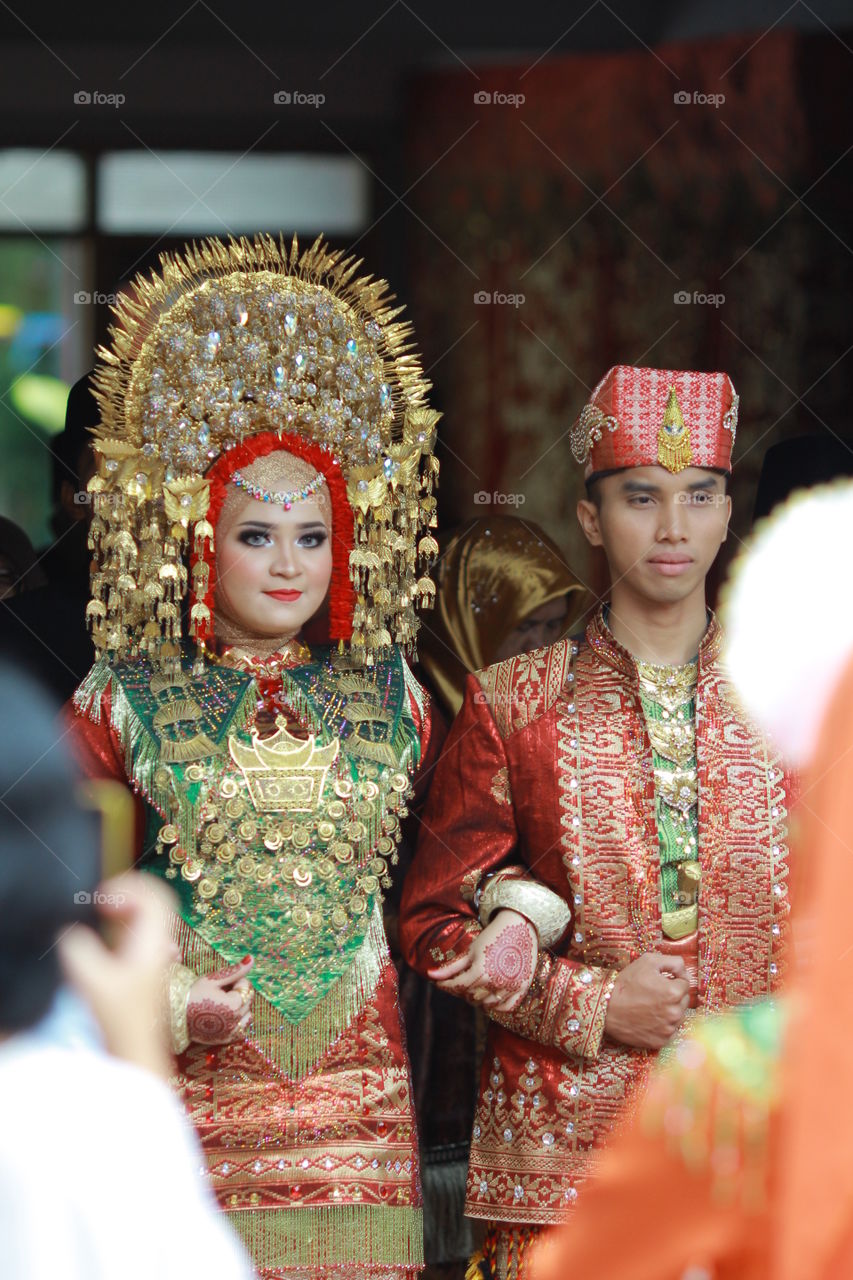 Traditional Wedding of West Sumatra Indonesia With Awesome Costum