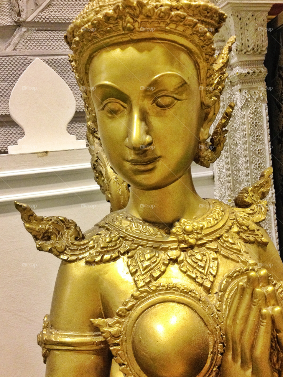 woman statue thai gold by twilite