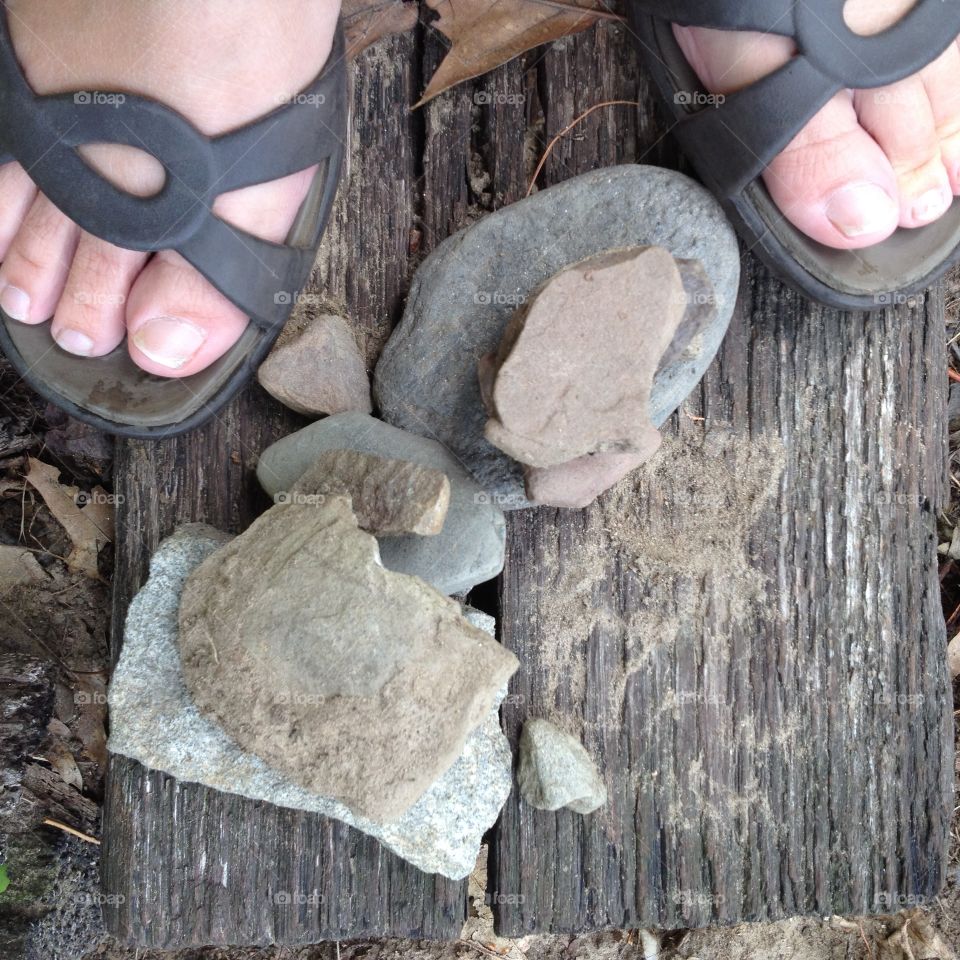 Rocks are precariously balanced. 