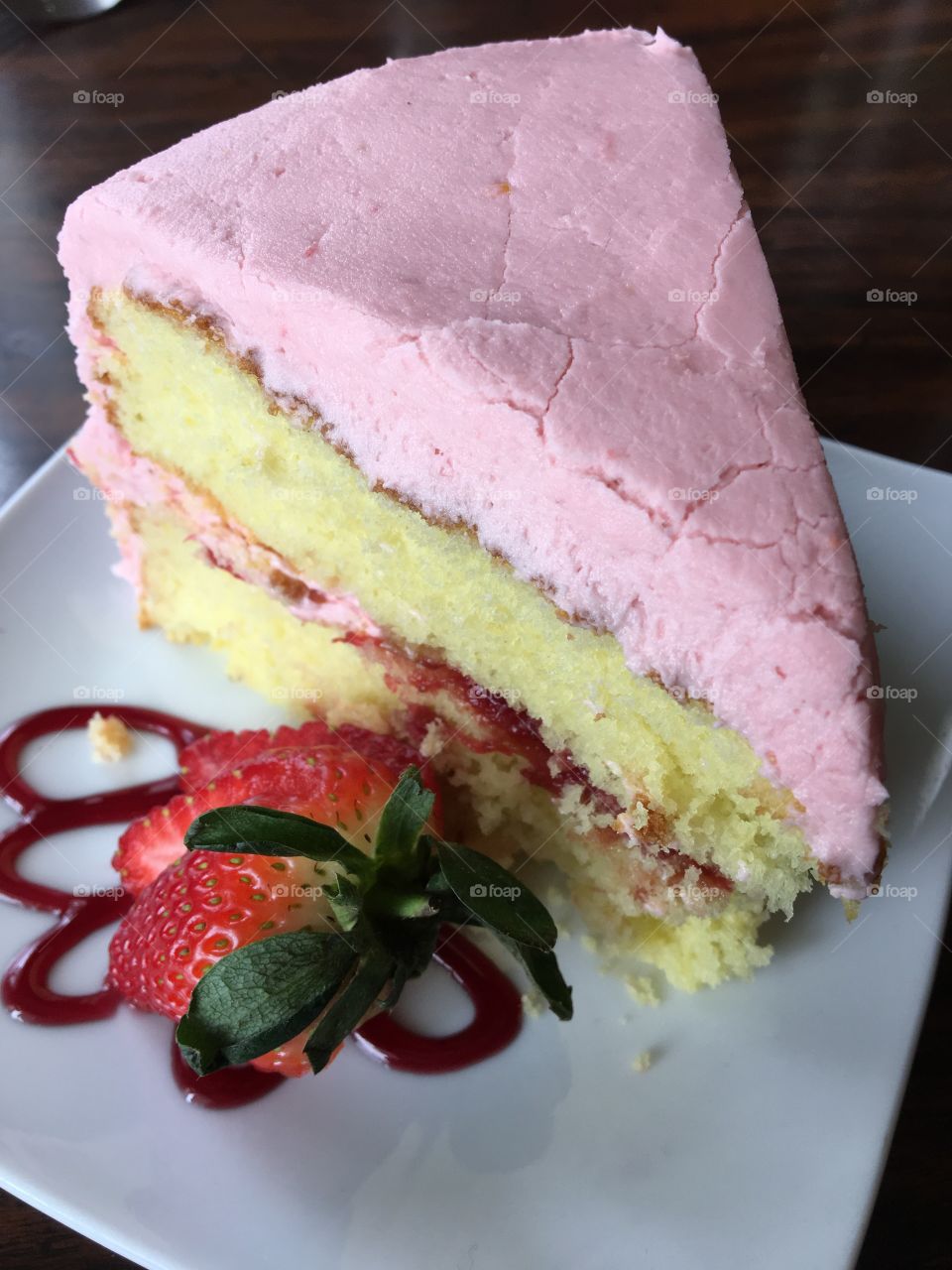 Strawberry Lemonade Cake