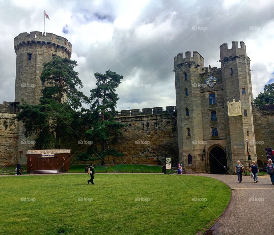 Warwick castle entrance 