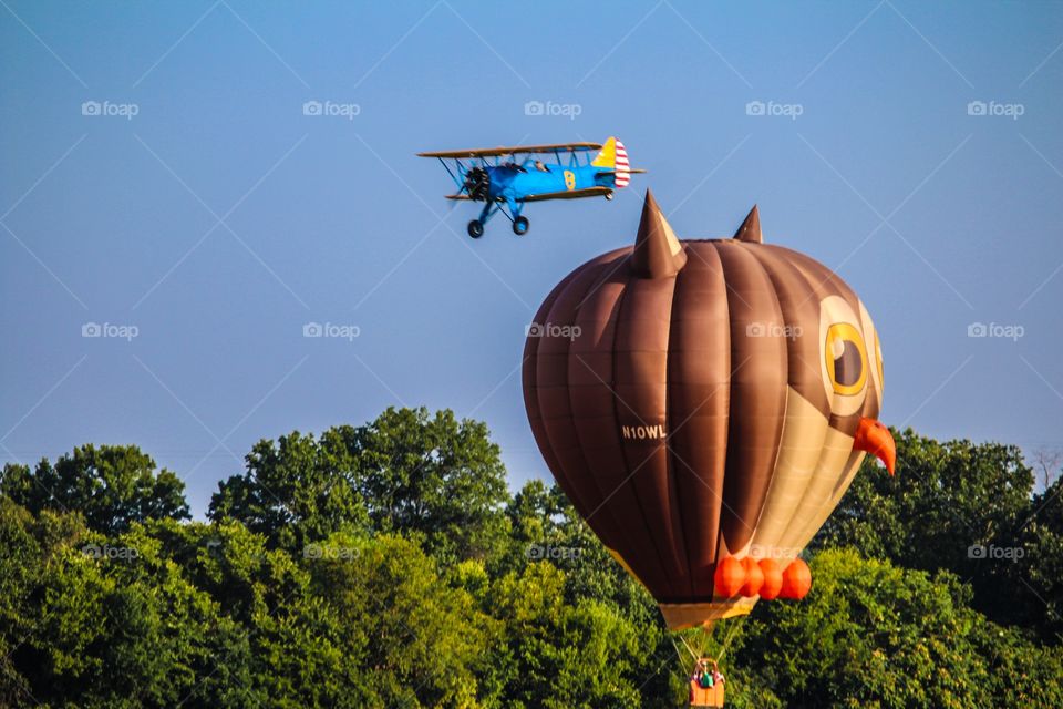 Owl balloon and biplane