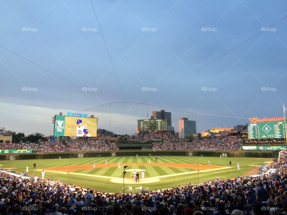 Summer baseball . Wrigley field 