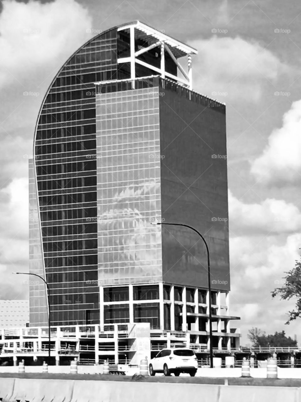 Eyesore of I4 aka The Majesty building. I call it The Sailboat building. 