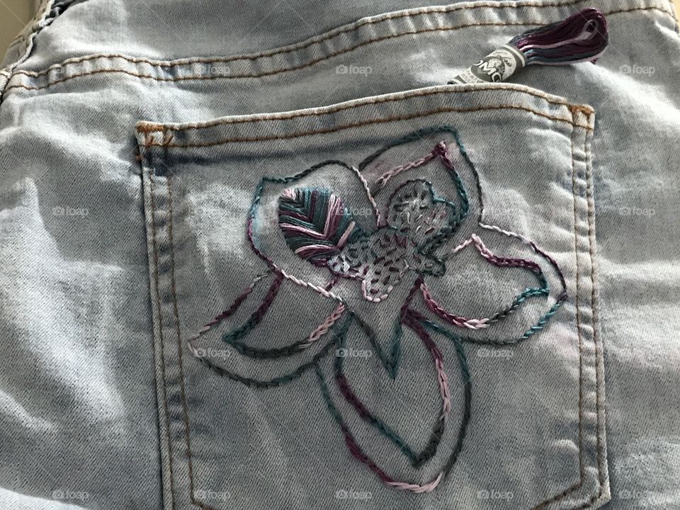 Flower on my jeans 👖 
