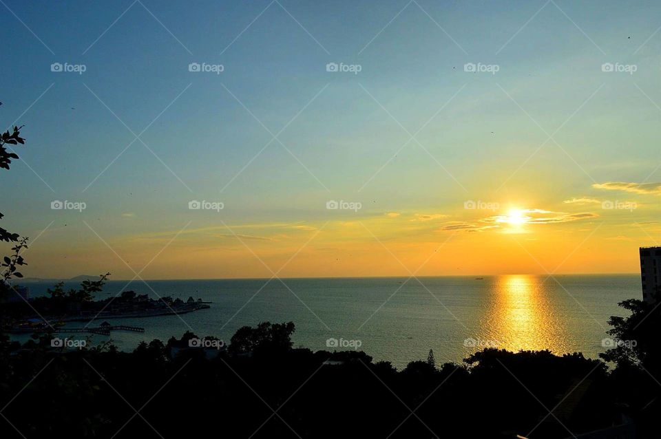 Sunset at Pattaya Beach.