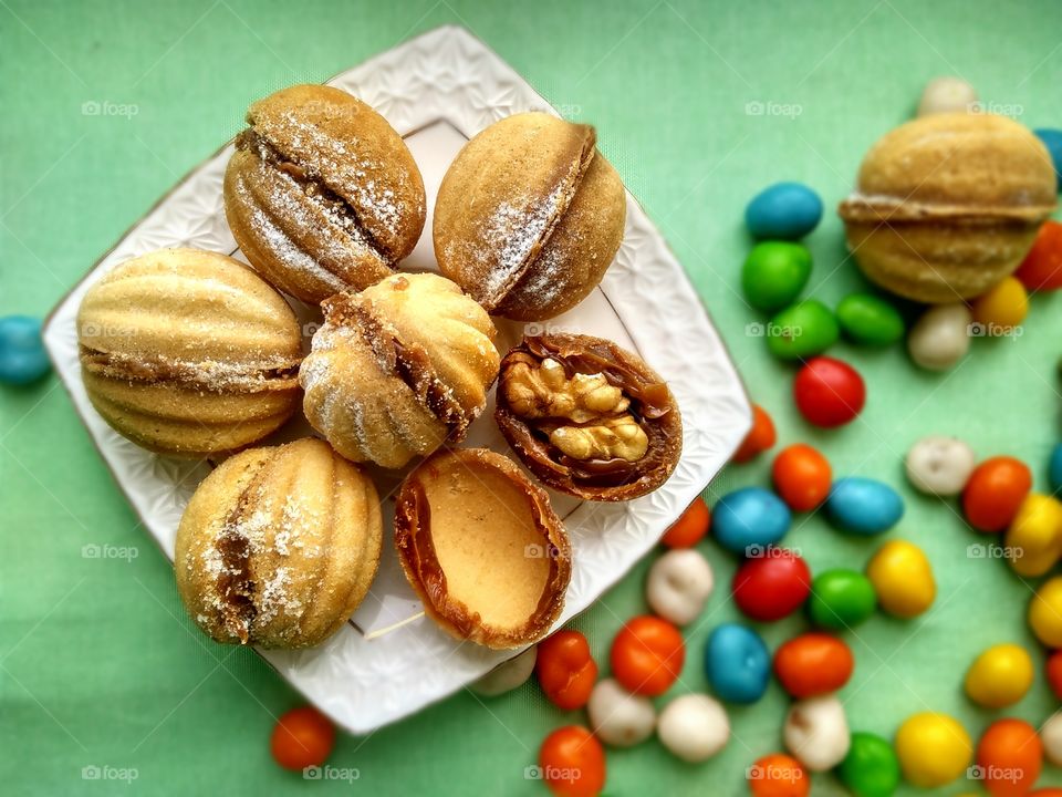 cookies, nuts with filling and multi-colored konyets love all sweet tooth!