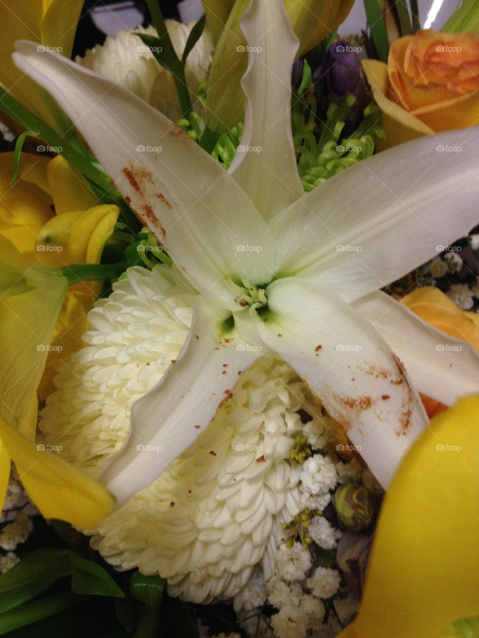 White lily bouquet 