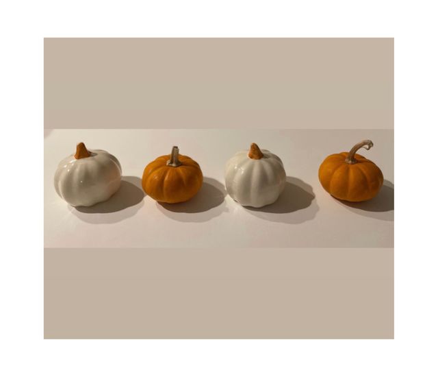 4 MINI PUMPKINS FALL DECORATIONS