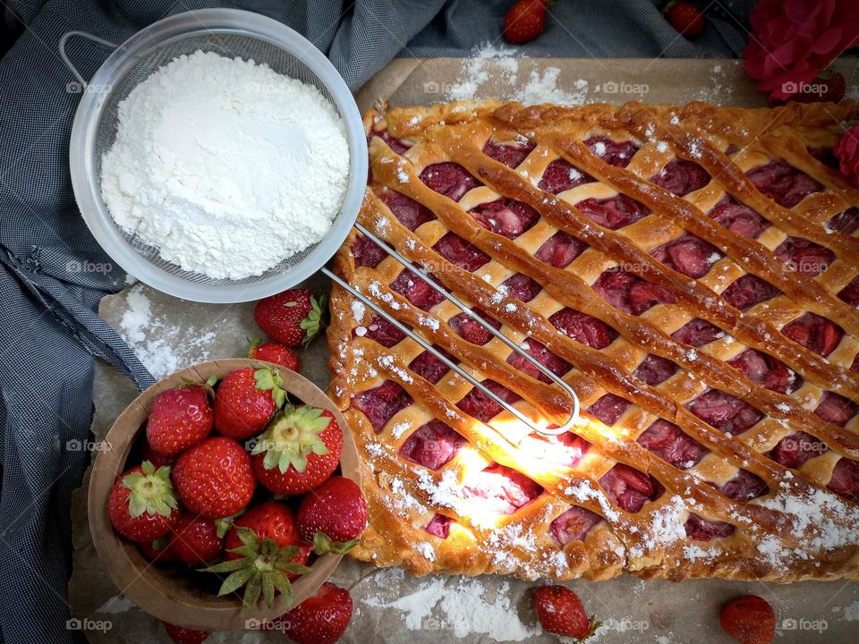 strawberry pie, strawberries.