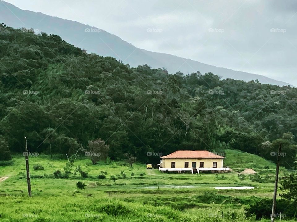 Uma volta ao passado! Passeando na Fazenda Ribeirão, na Serra do Japi, em Jundiaí- SP.

De quando é a construção daquele casarão?
