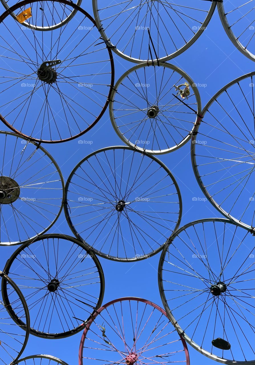 Circles in the sky by bikes