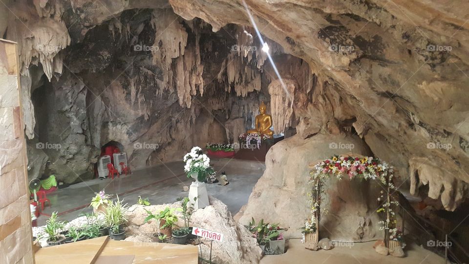 cave thailand