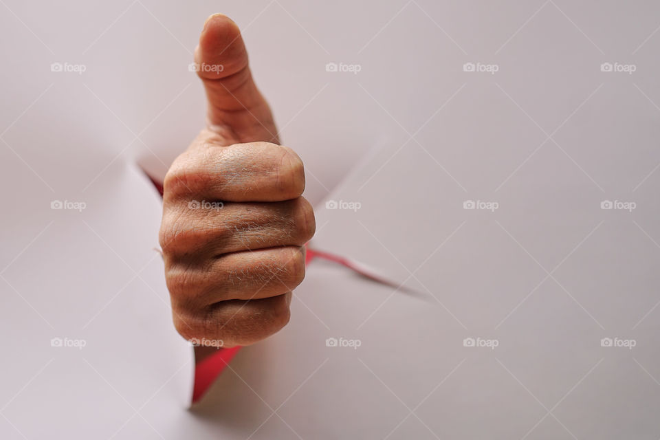 Thumbs up red