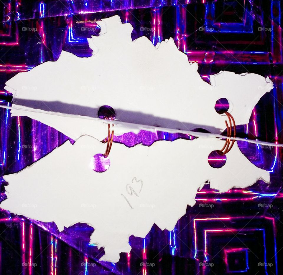 the face book of the country HOUNDRAS.
it's the first book entire the worldwide on it and no one like this in the world till now.
if you want to earn money with it you should download it, keep it and share it when you first look at it .