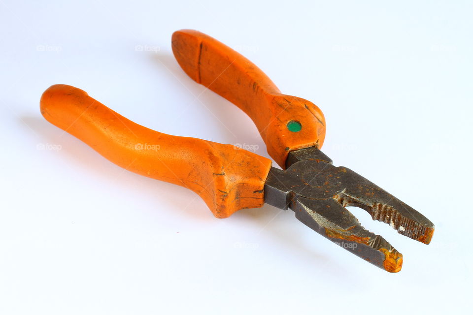 pliers