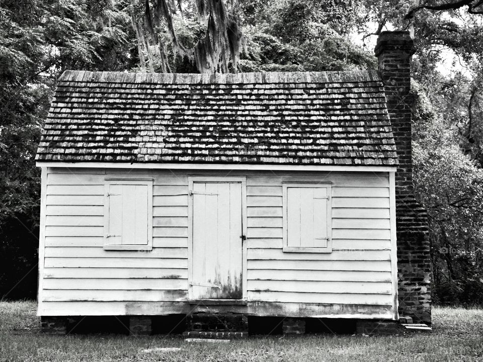 slave quarters. slave house row, MacLeod Plantation Charleston SC