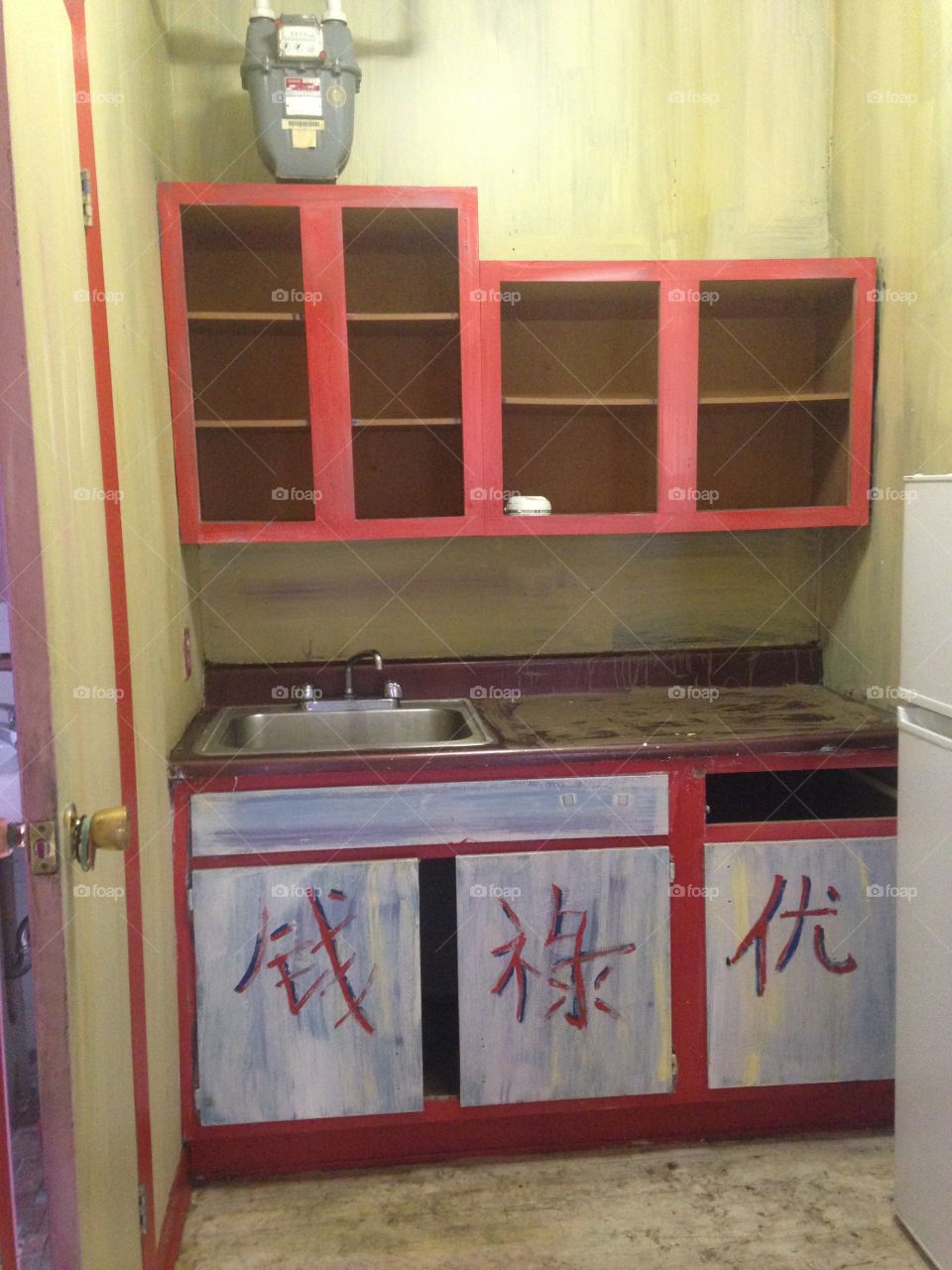 Kitchen cabinets, Chinese writing 