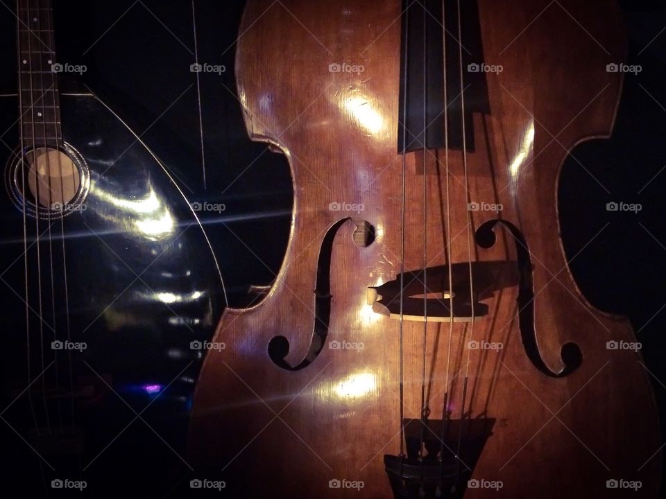 Viola and cello vibrantly awaiting to be played