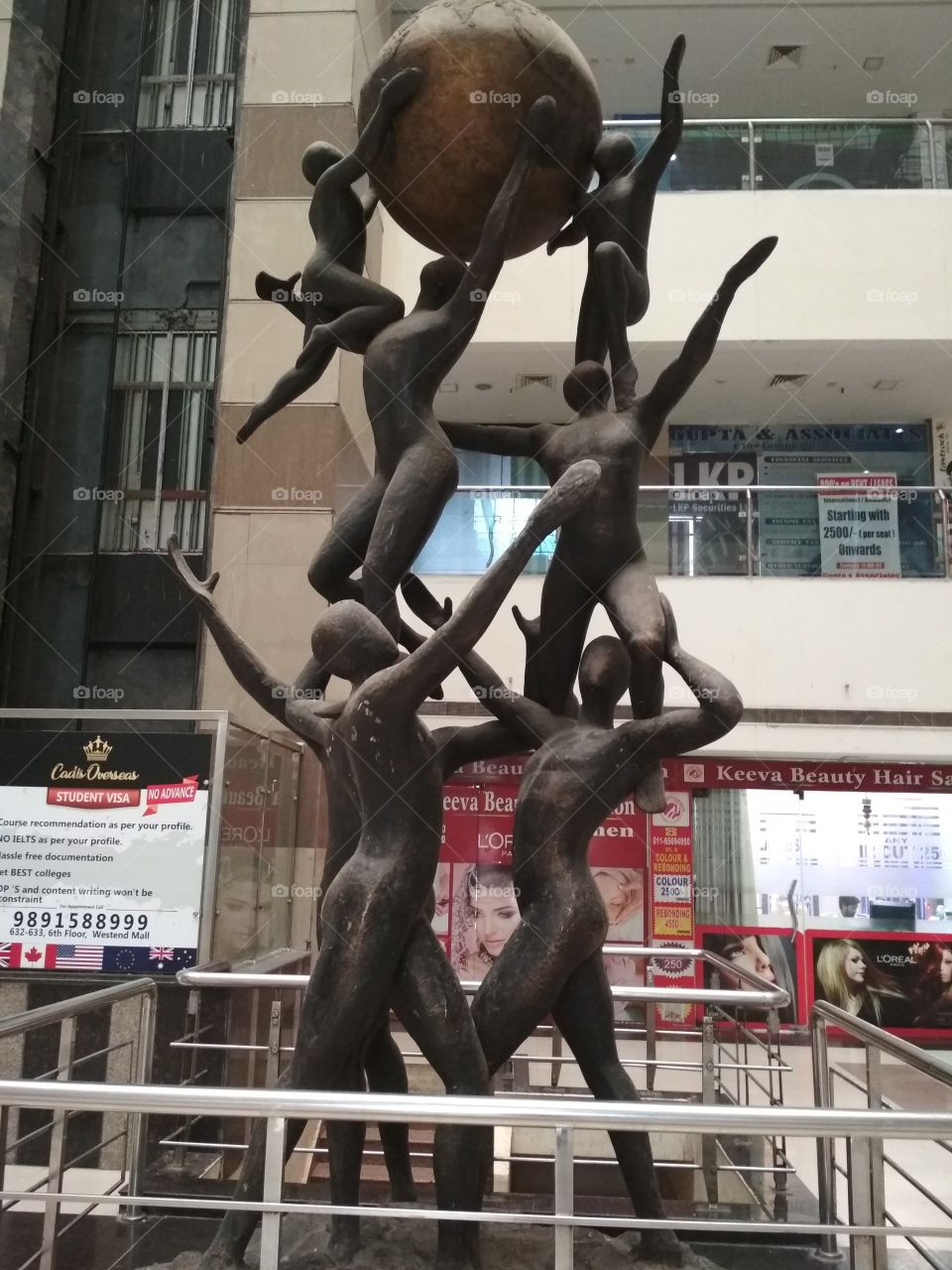 Statue at New Delhi