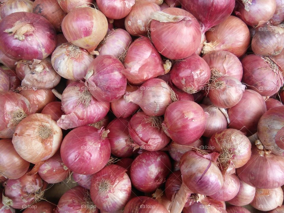 vegetable market onions