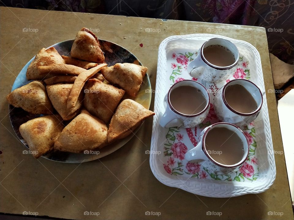 Samosa and tea fantastic combination for the snack time.😋😋