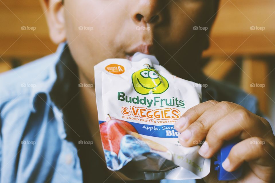 Love for buddy fruits 