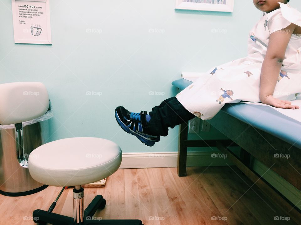 Doctor office, Doctor appointment, Doctor, waiting room, medical, treatment, sick day, sickday, sickness, unwell, not well, healthy kid, healthy child, child, childhood, 4-5 years, 5 year