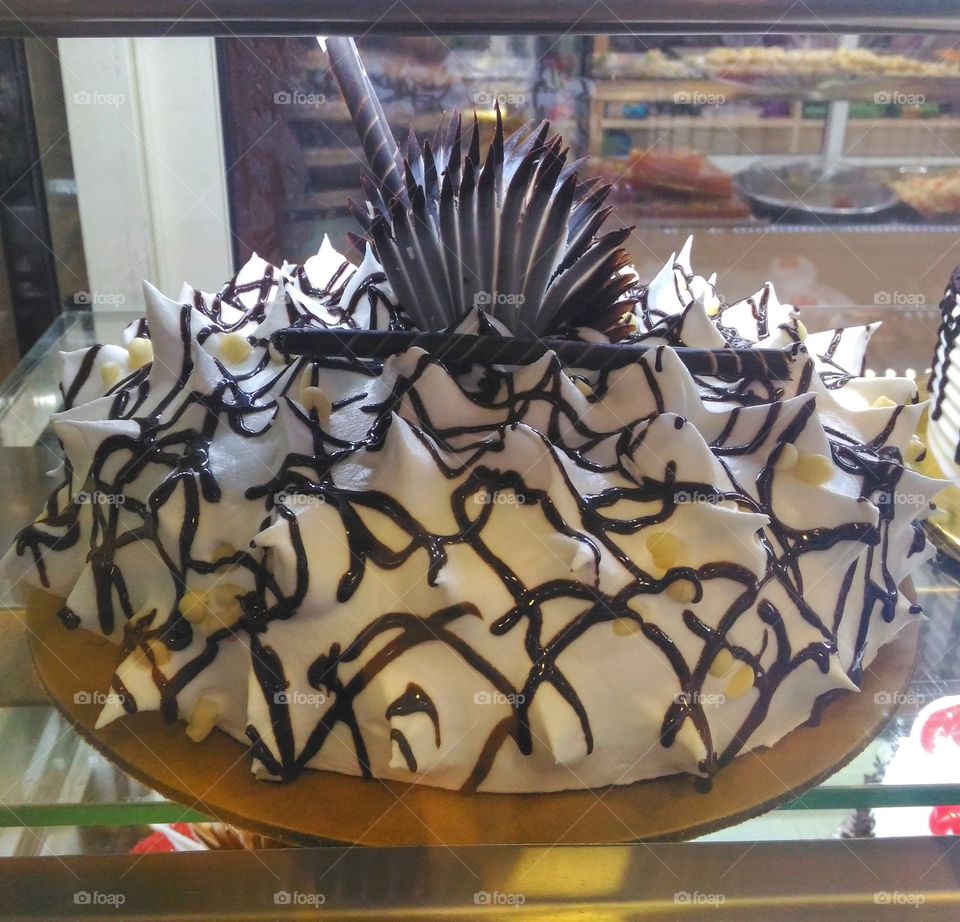 chocolate filled cake