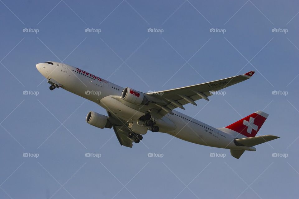 SWISS INTERNATIONAL AIRLINES A330-200 ZRH