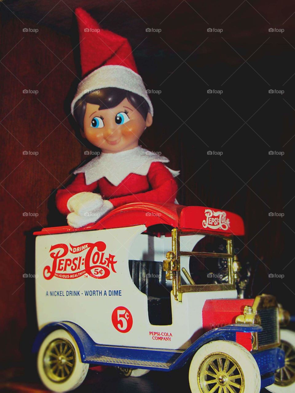 Vehicle, Christmas, No Person, Child, Winter