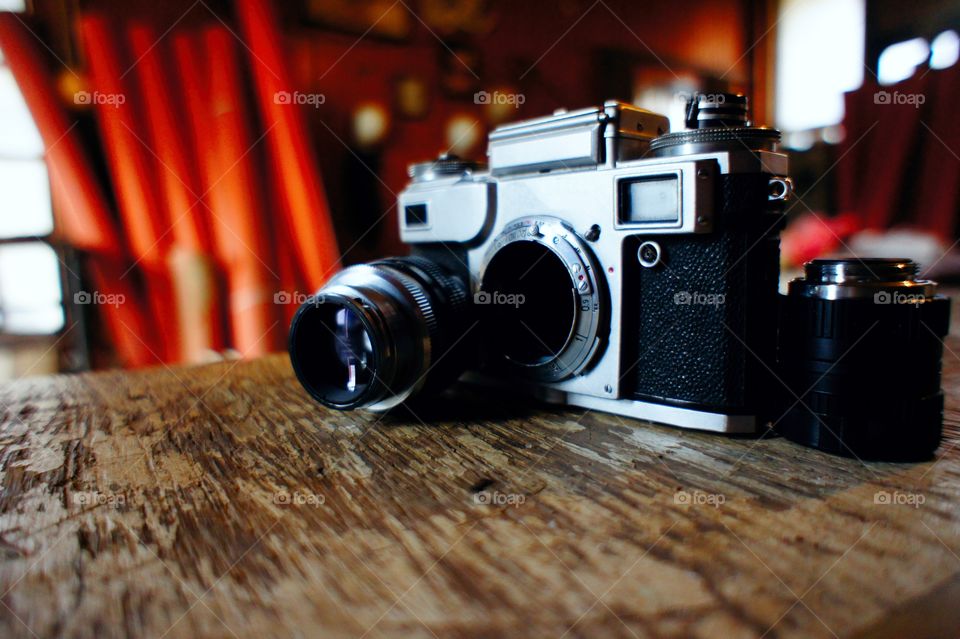retro camera with lens