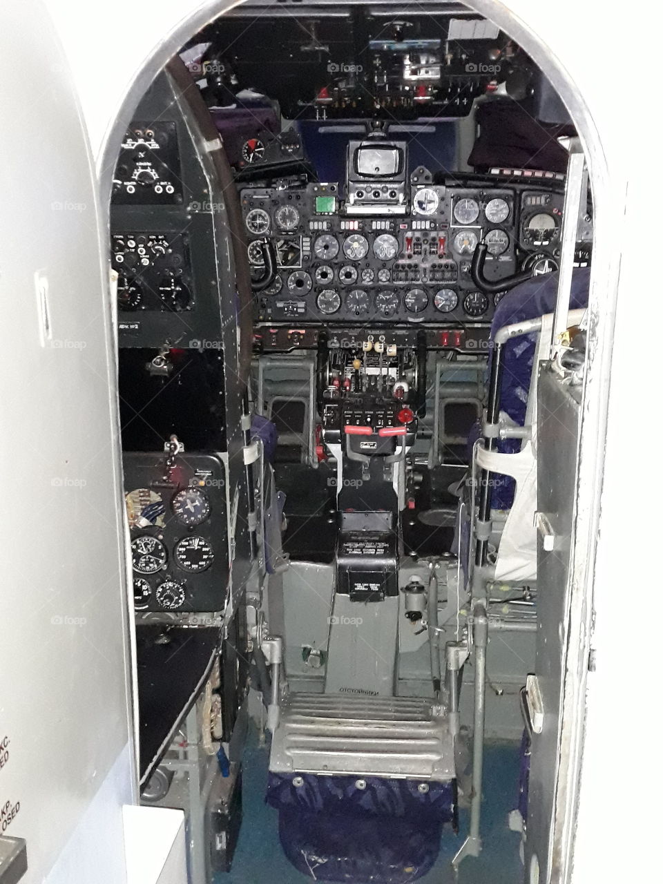 cockpit of aeroplane