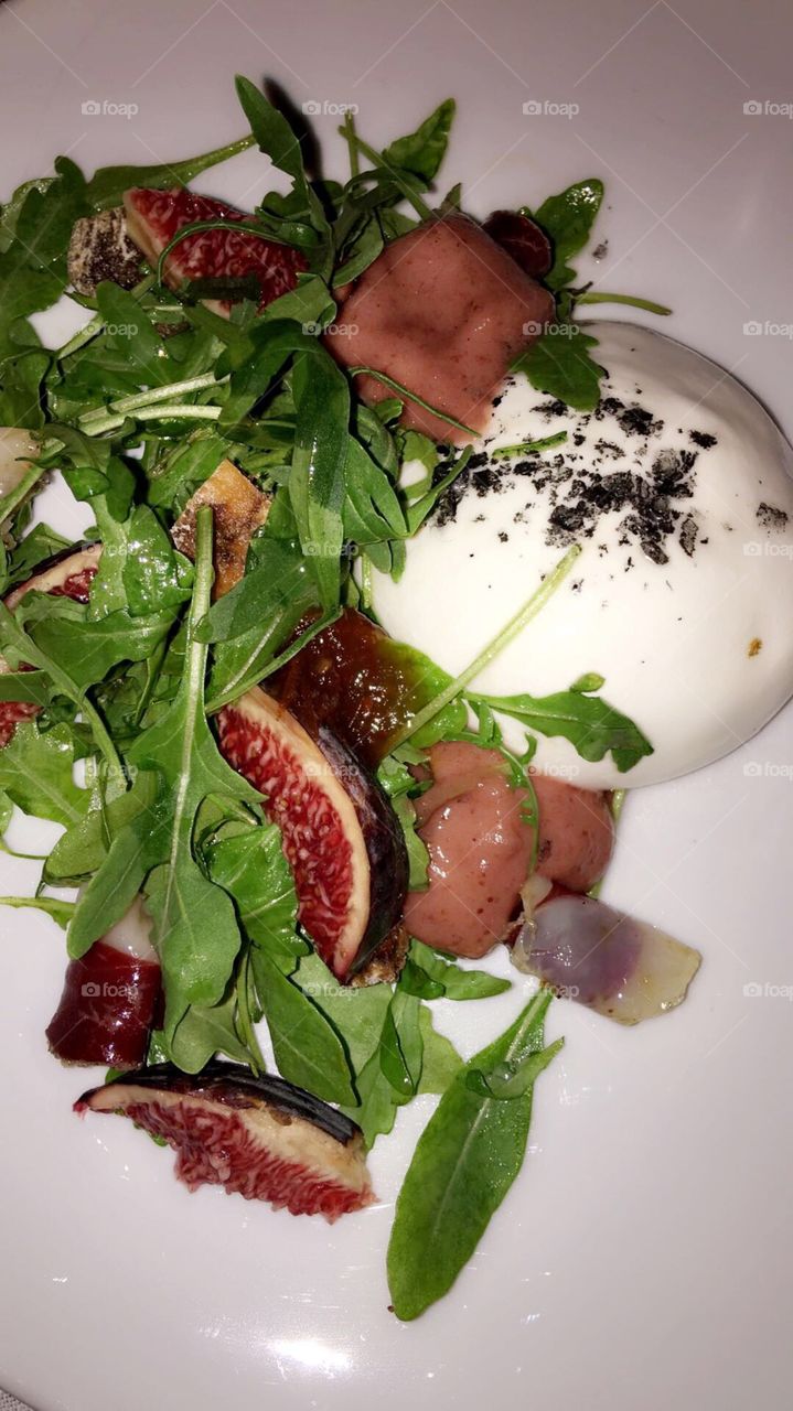 Burrata Appetizer 