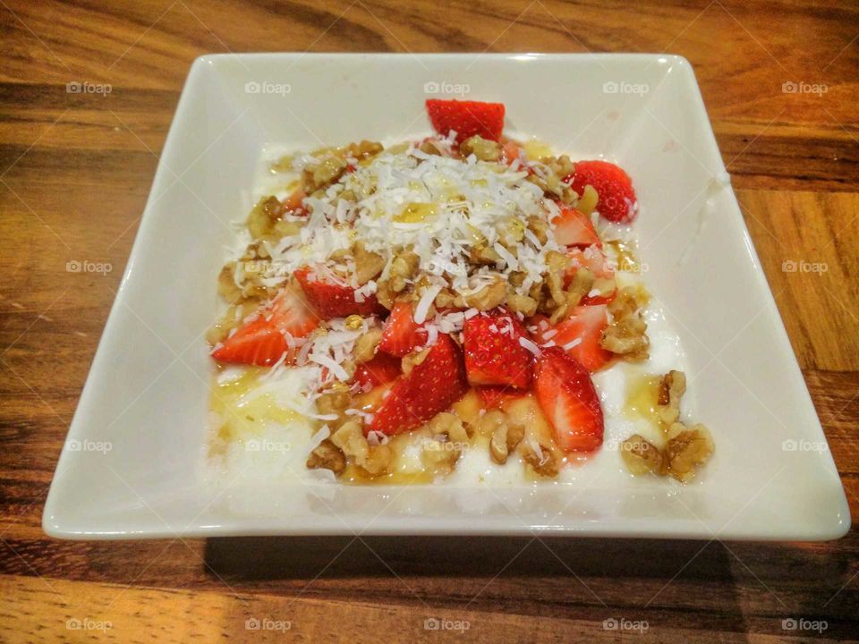 Yogurt with fruit and nuts